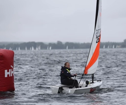 Irma Strömberg vid länsbojen